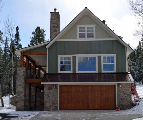 A home in the winter with James Hardie Fiber-cement siding