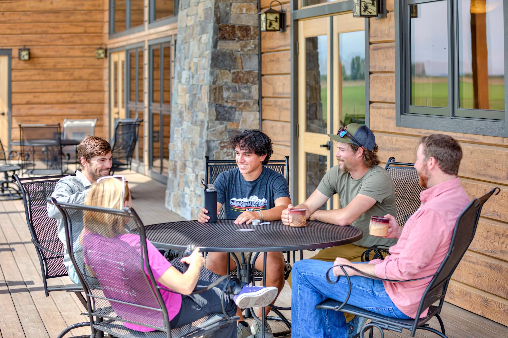 EverLog-Concrete-Log-Siding-4